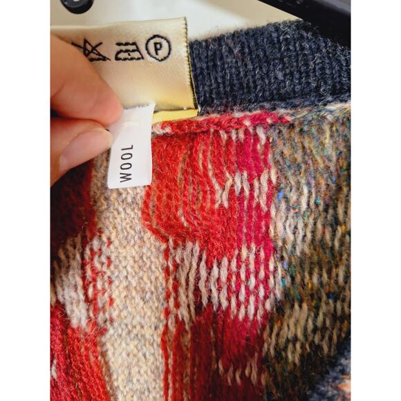 Buttercup Knitwear Women's 100% Wool Knitted Multi-Colored Sweater With Brooch - Picture 9 of 9